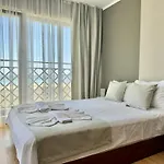 Teos 4*
