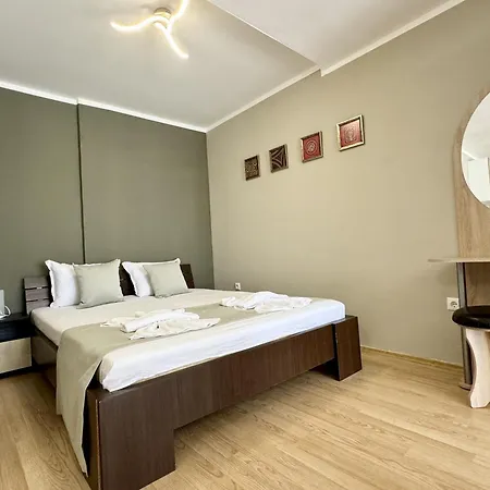 Teos Aparthotel *