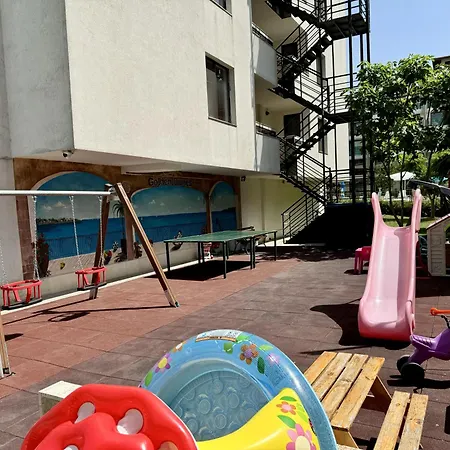 Hotel apartamentowy Teos