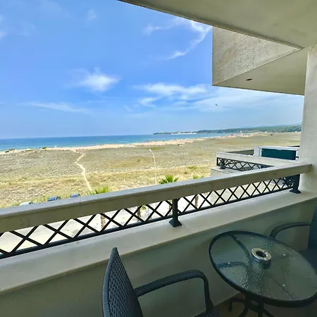 Ξενοδοχείο με διαμερίσματα Teos 4*