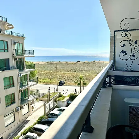 Teos 4*