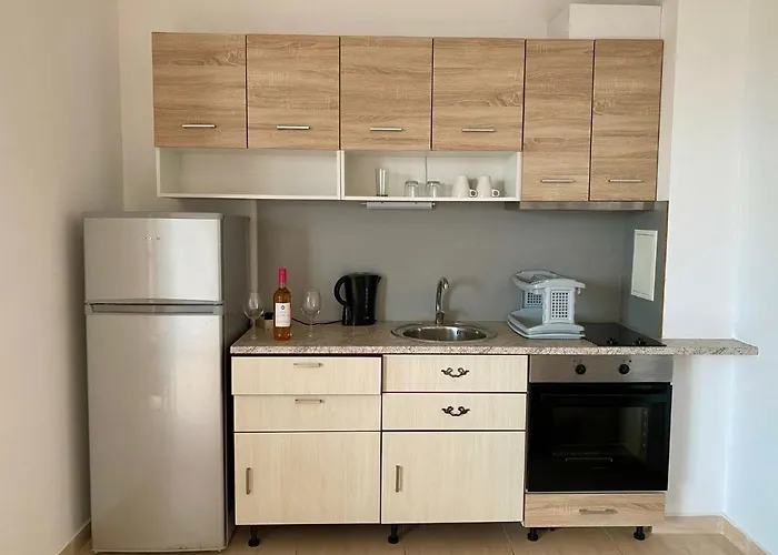 Ξενοδοχείο με διαμερίσματα Teos 4*