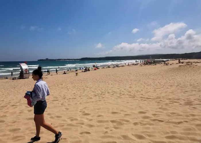 Ξενοδοχείο με διαμερίσματα Teos Πριμόρσκο